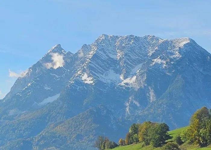 - Hoamathaus بيت للعطل